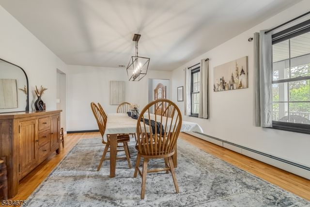 12 Cork Hill Rd, Ogdensburg Boro, NJ 07439