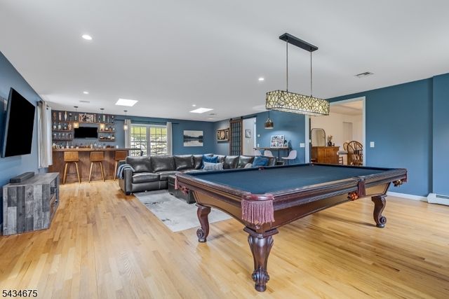 12 Cork Hill Rd, Ogdensburg Boro, NJ 07439