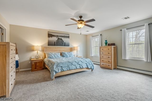 12 Cork Hill Rd, Ogdensburg Boro, NJ 07439