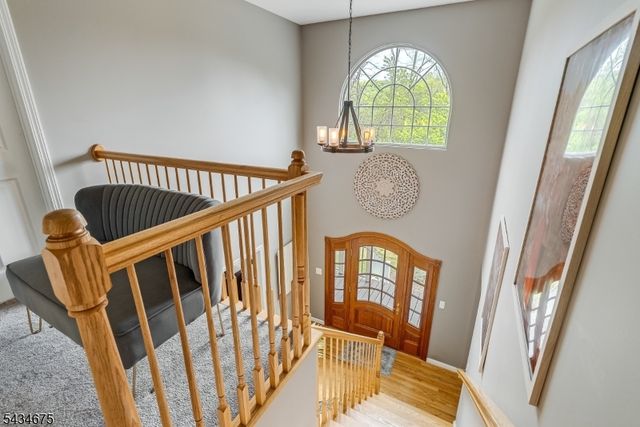 12 Cork Hill Rd, Ogdensburg Boro, NJ 07439