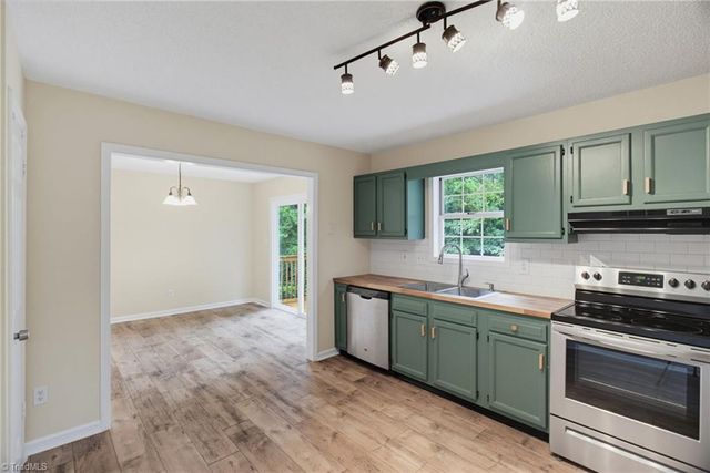 150 Meadow Wood Drive, Thomasville, NC 27360