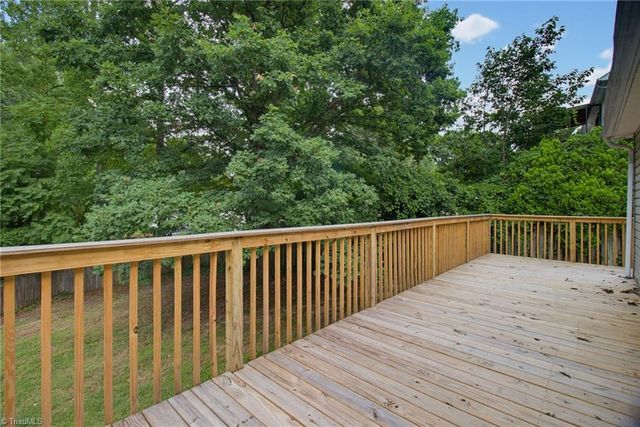 150 Meadow Wood Drive, Thomasville, NC 27360