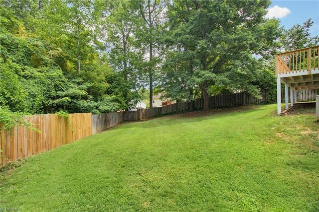 150 Meadow Wood Drive, Thomasville, NC 27360