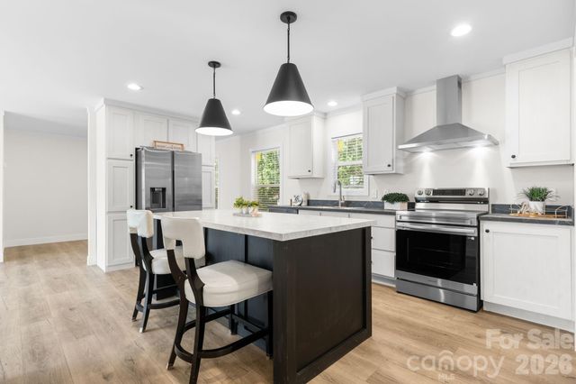 146 Oakstone Drive, Statesville, NC 28677