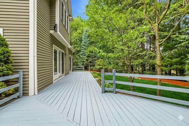 4 Edward Dunn Way, Westborough, MA 01581