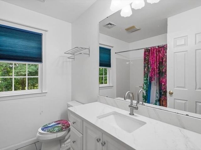 4 Edward Dunn Way, Westborough, MA 01581