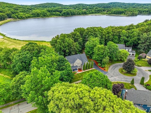 4 Edward Dunn Way, Westborough, MA 01581