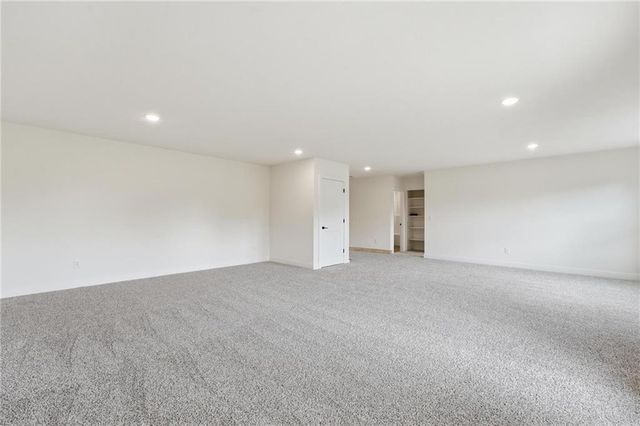 20617 Skyview Lane, Spring Hill, KS 66083