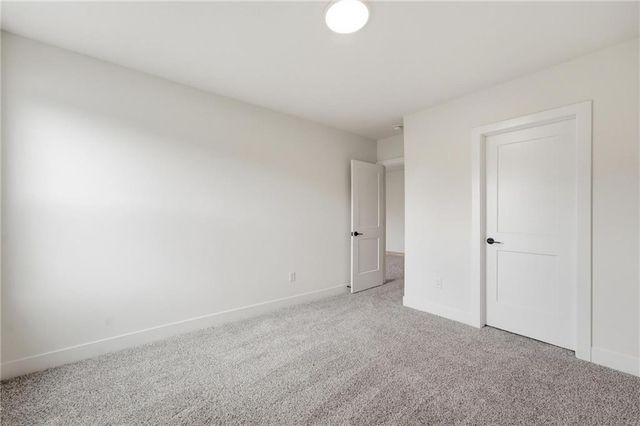 20617 Skyview Lane, Spring Hill, KS 66083