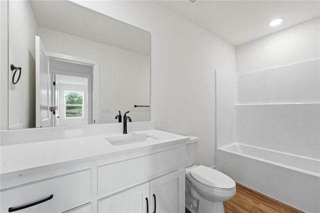 20617 Skyview Lane, Spring Hill, KS 66083