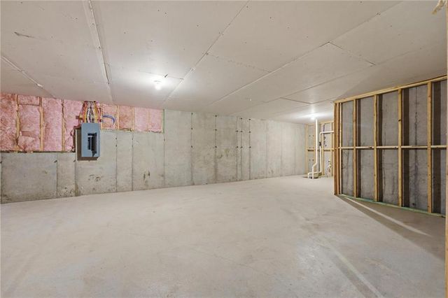 20617 Skyview Lane, Spring Hill, KS 66083