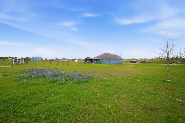 5037 Horseshoe Drive, Anderson, TX 77830