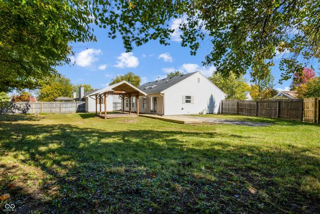 11704 Hartland Drive E, Indianapolis, IN 46229