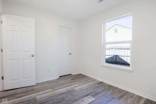 11704 Hartland Drive E, Indianapolis, IN 46229