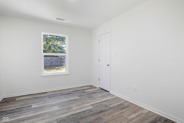 11704 Hartland Drive E, Indianapolis, IN 46229