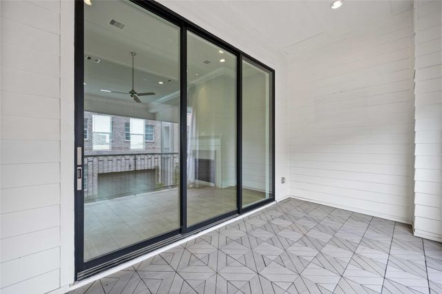 10919 Grove Tree Lane, Houston, TX 77043