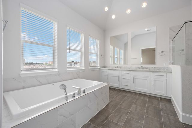 10919 Grove Tree Lane, Houston, TX 77043