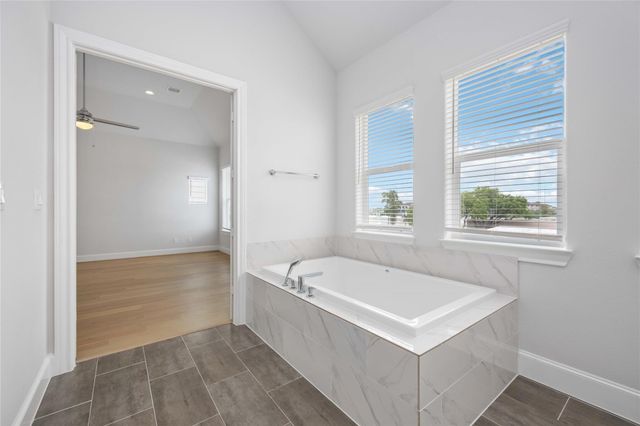 10919 Grove Tree Lane, Houston, TX 77043