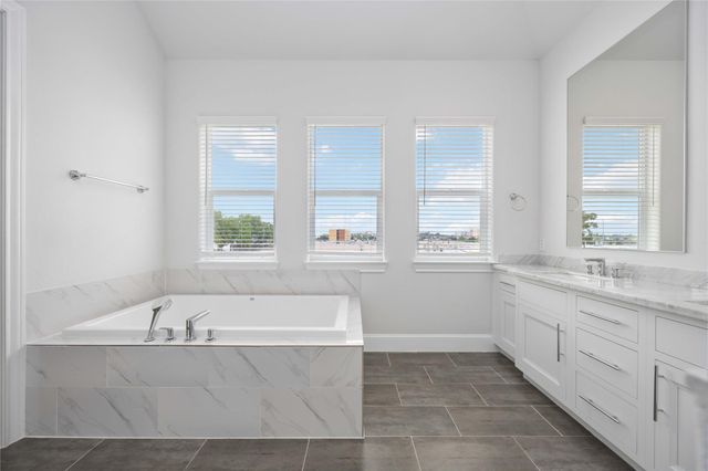 10919 Grove Tree Lane, Houston, TX 77043