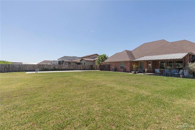 804 Splendor Boulevard, Edinburg, TX 78542
