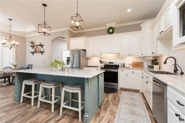 804 Splendor Boulevard, Edinburg, TX 78542