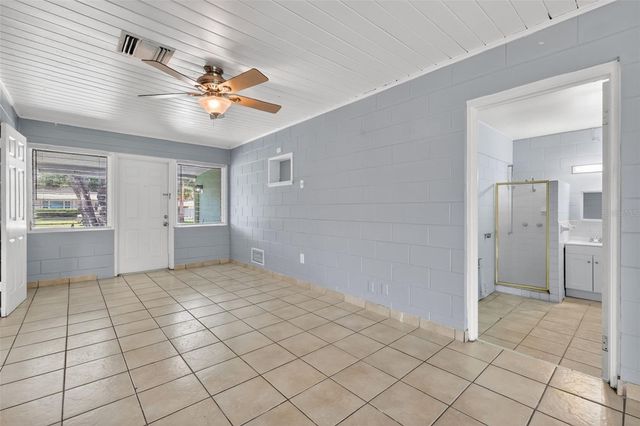 2760 WESTLAND ROAD, Mount Dora, FL 32757