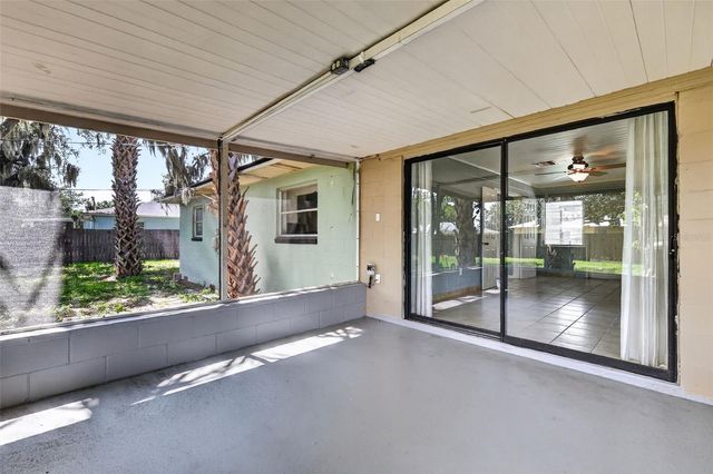 2760 WESTLAND ROAD, Mount Dora, FL 32757