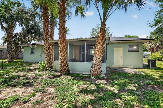 2760 WESTLAND ROAD, Mount Dora, FL 32757
