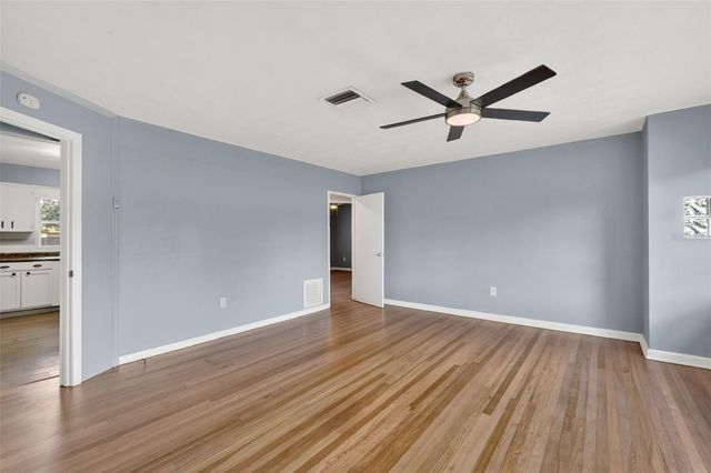 2760 WESTLAND ROAD, Mount Dora, FL 32757