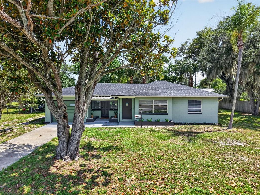 2760 WESTLAND ROAD, Mount Dora, FL 32757