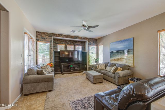 6960 S FOREST Avenue, Gilbert, AZ 85298