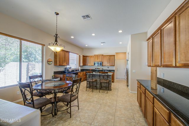 6960 S FOREST Avenue, Gilbert, AZ 85298