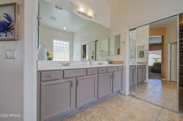 6960 S FOREST Avenue, Gilbert, AZ 85298
