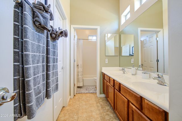 6960 S FOREST Avenue, Gilbert, AZ 85298