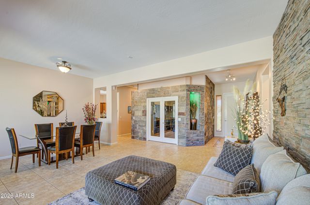6960 S FOREST Avenue, Gilbert, AZ 85298