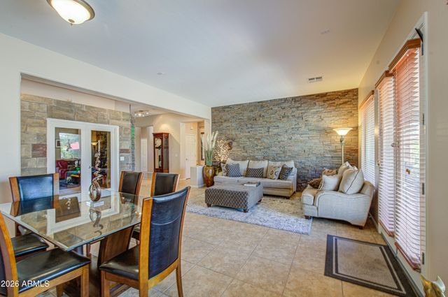 6960 S FOREST Avenue, Gilbert, AZ 85298
