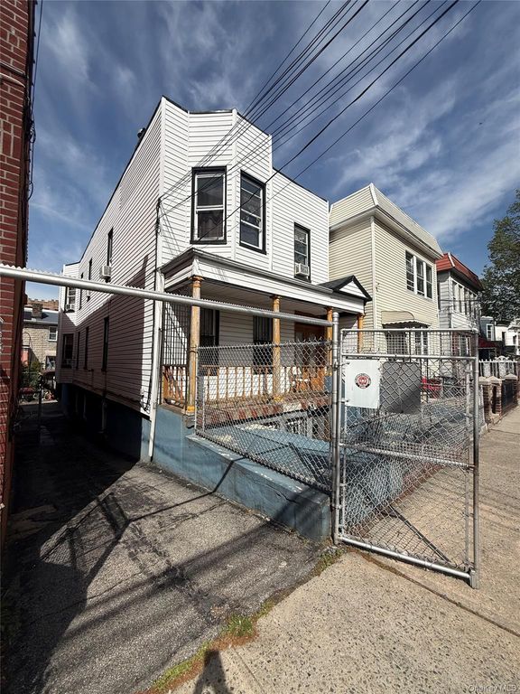 1129 Beach Avenue, Bronx, NY 10472