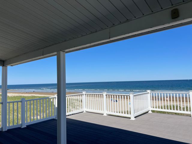 103 Ocean Drive, Seabrook, NH 03874