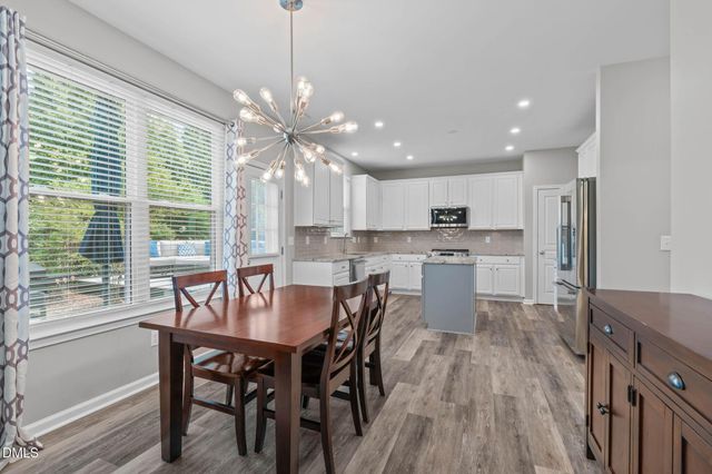 182 Stobhill Lane, Holly Springs, NC 27540