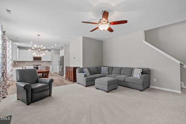 182 Stobhill Lane, Holly Springs, NC 27540