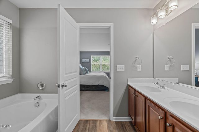 182 Stobhill Lane, Holly Springs, NC 27540