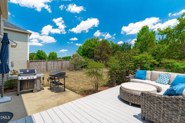 182 Stobhill Lane, Holly Springs, NC 27540