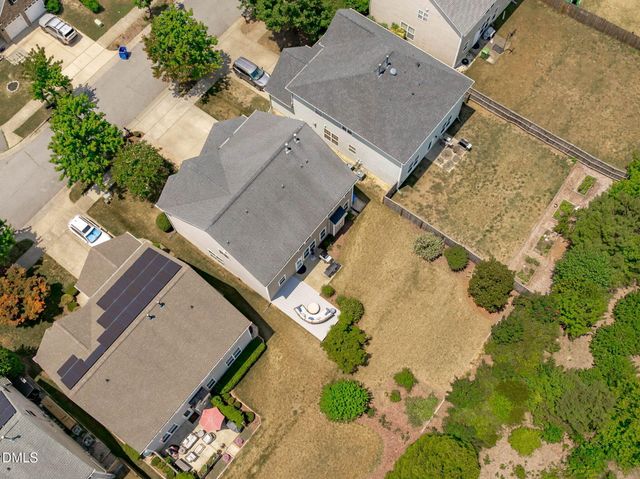 182 Stobhill Lane, Holly Springs, NC 27540