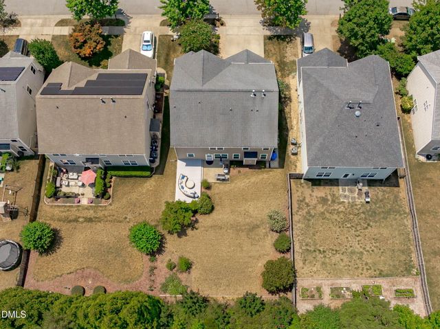 182 Stobhill Lane, Holly Springs, NC 27540
