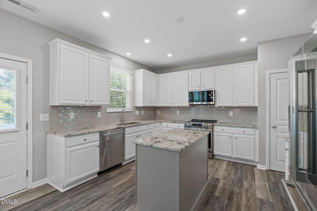 182 Stobhill Lane, Holly Springs, NC 27540