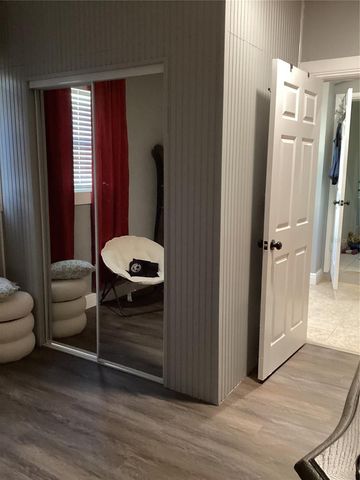 819 62ND AVENUE S, St Petersburg, FL 33705