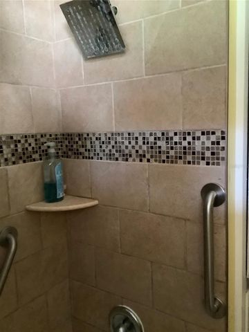 819 62ND AVENUE S, St Petersburg, FL 33705
