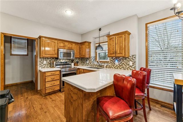 3208 SW 11th Street Circle, Blue Springs, MO 64015