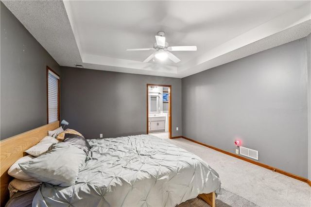 3208 SW 11th Street Circle, Blue Springs, MO 64015