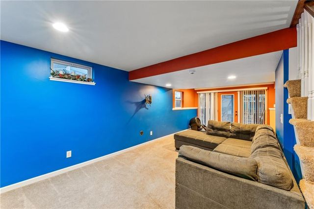 3208 SW 11th Street Circle, Blue Springs, MO 64015